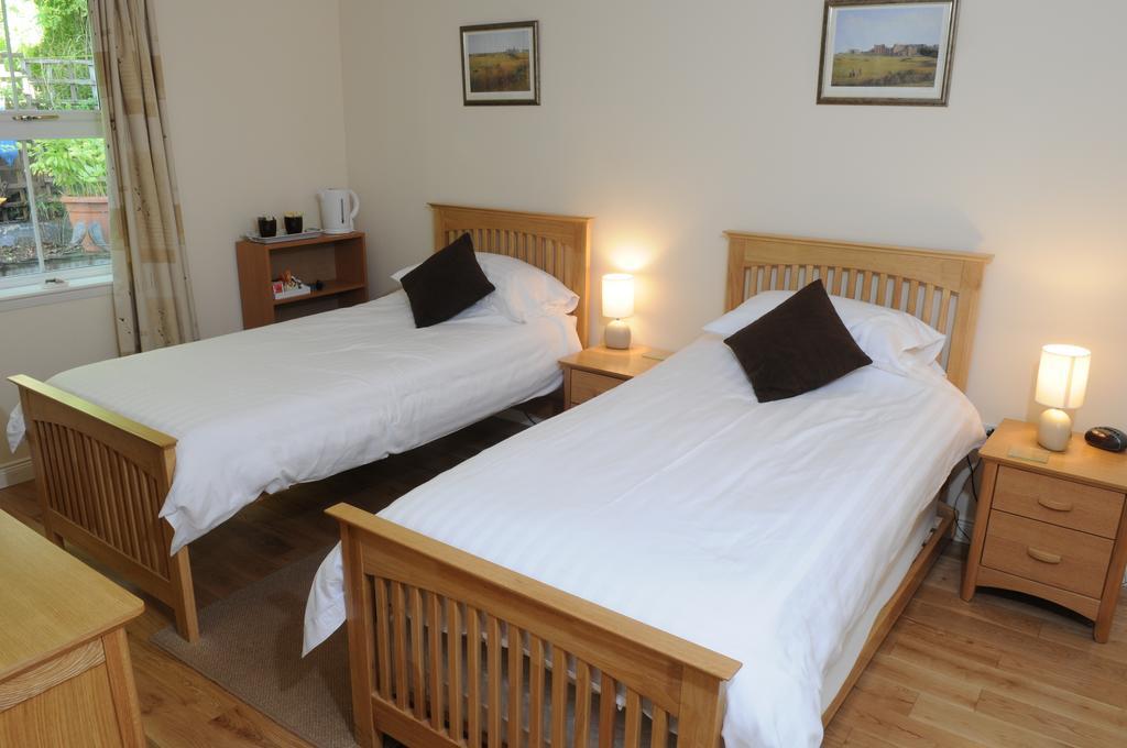 Stonewater House Vegan Bed And Breakfast Lamlash Room photo